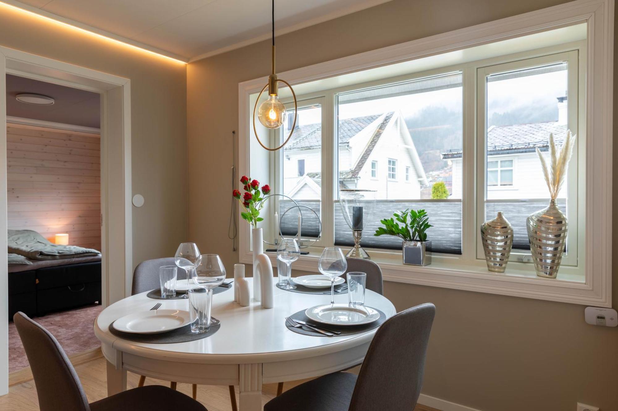 Huset Pa Plassen Sogndal Exterior foto